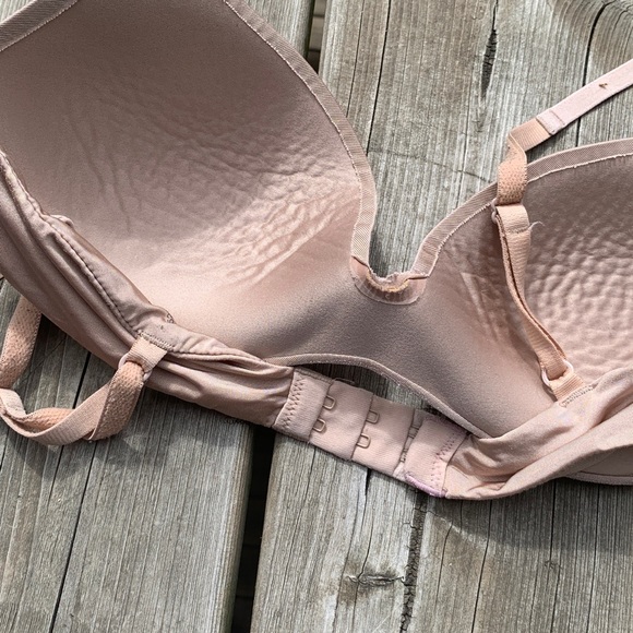 Neutral wireless bra - Picture 3 of 4